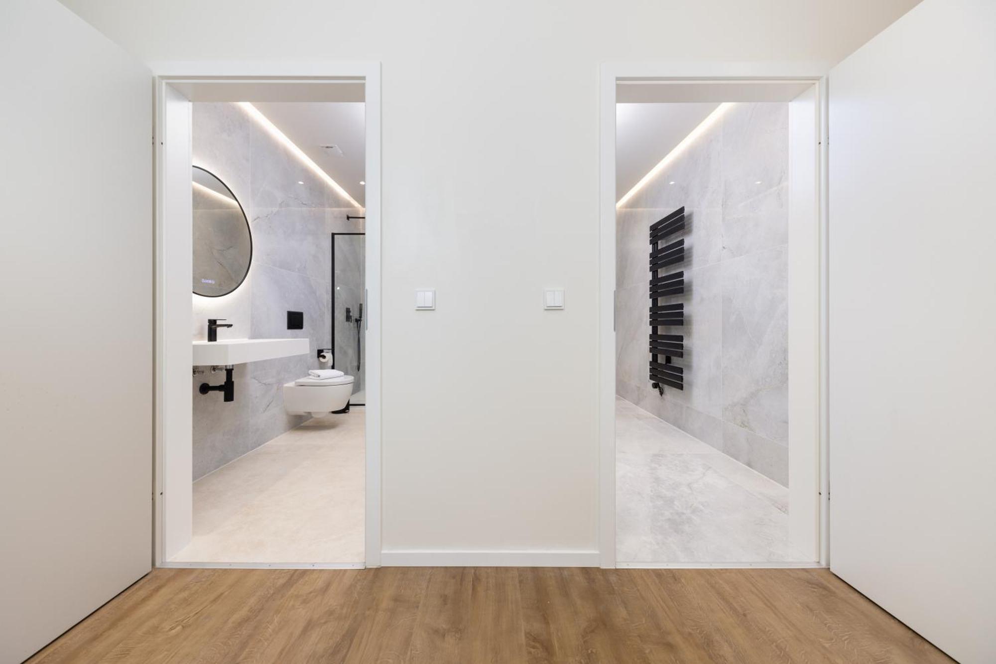 120sqm & 5-room Luxury With 2 Bathrooms *