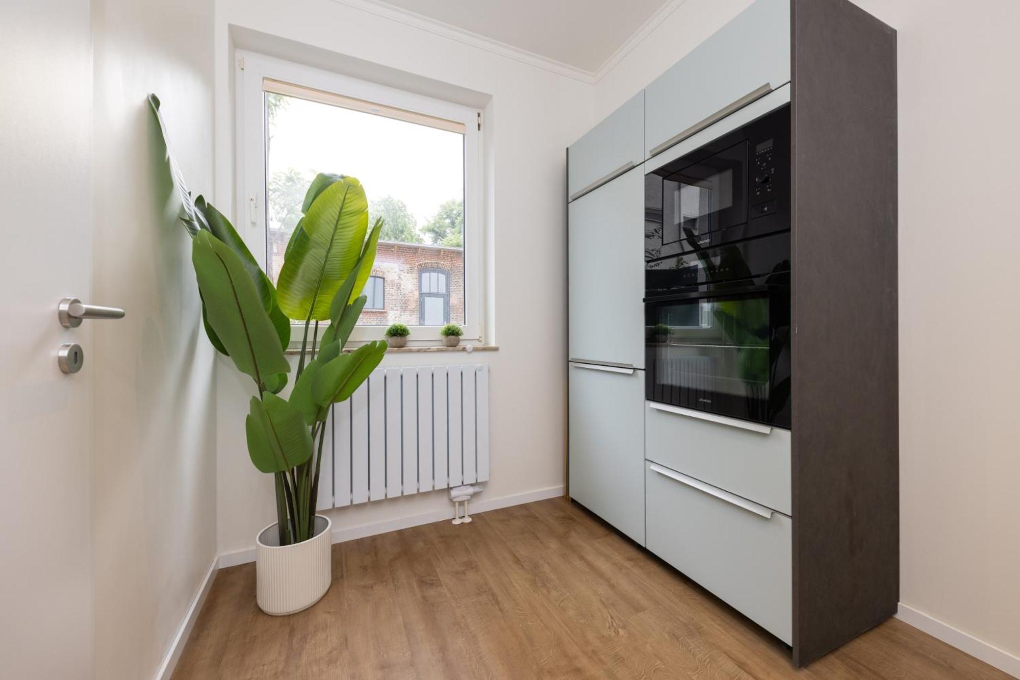 120sqm & 5-room Luxury With 2 Bathrooms Apartment *