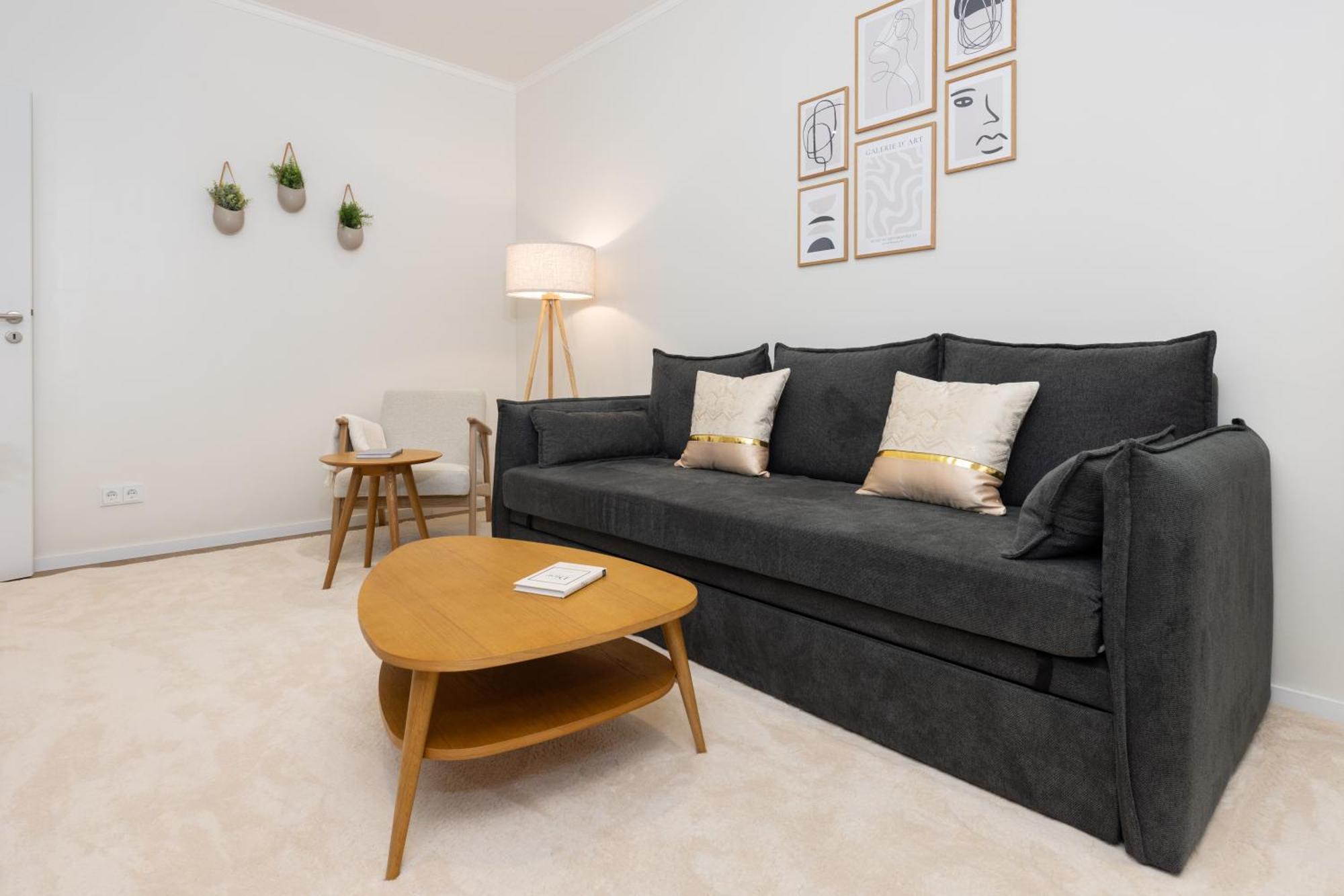 Apartment 120sqm & 5-room Luxury With 2 Bathrooms *